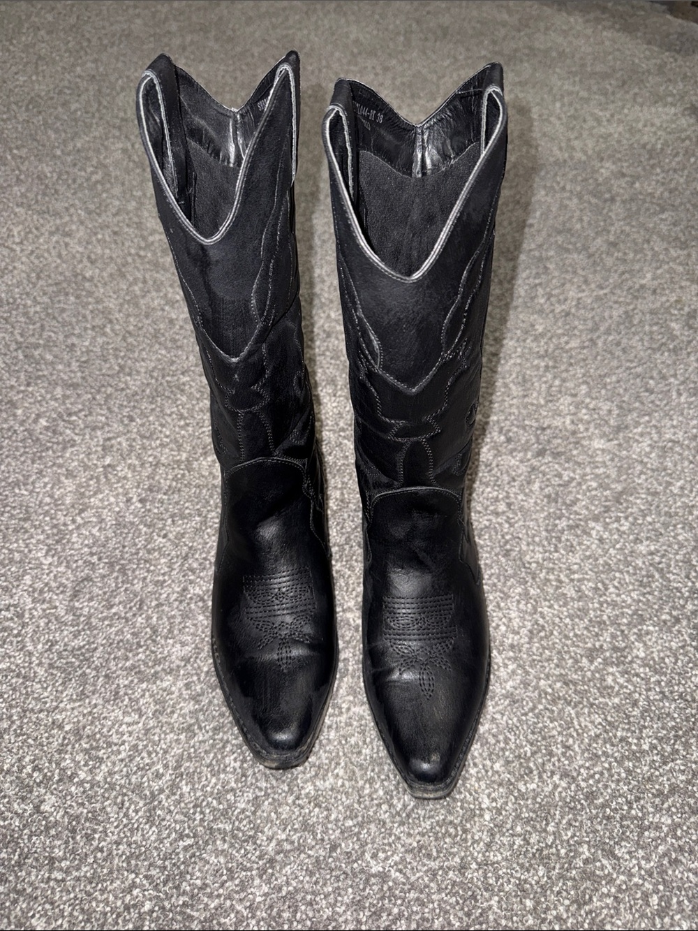 Women’s Black Cowboy Boots
